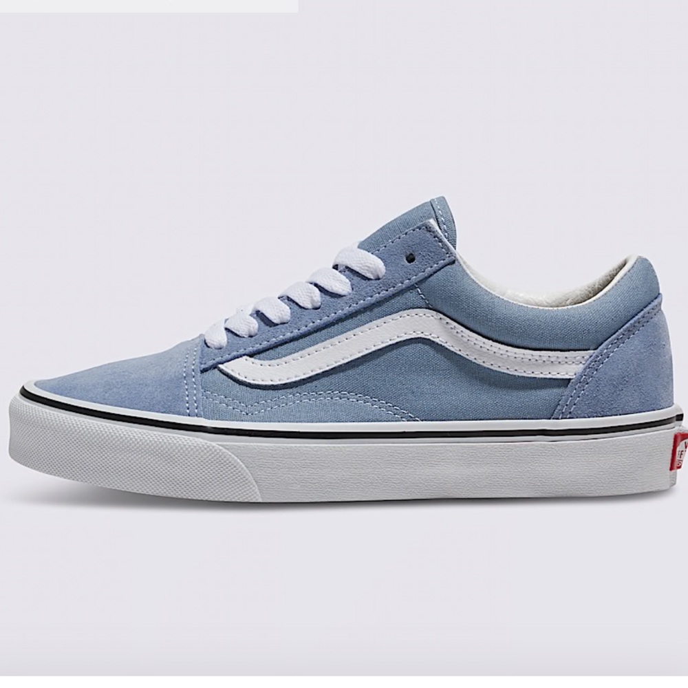 Vans WMNS Old Skool
Color Theory Dusty Blue
VN0007NTDSB Light Blue Sneakers - Picture 7 of 16